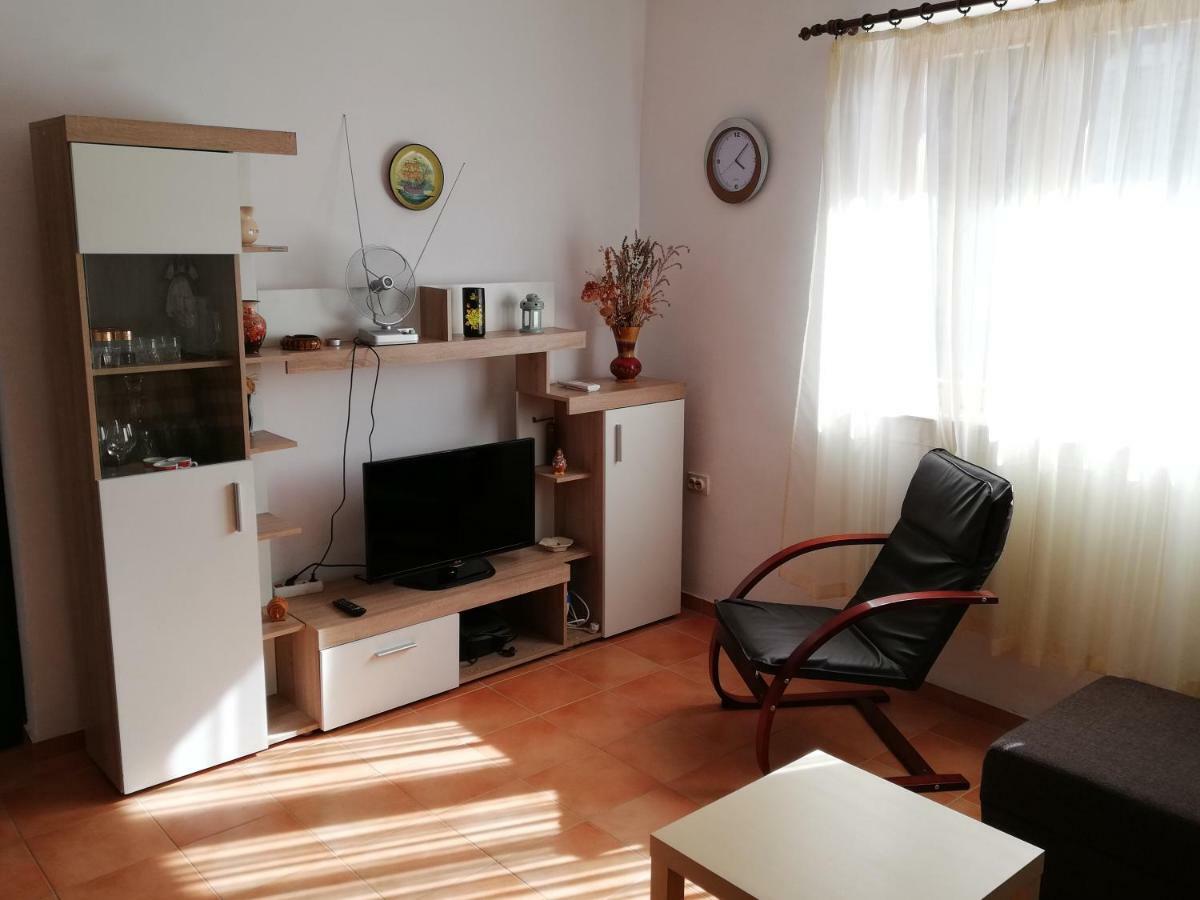 Villa Kod Male Gospe Tribalj Exterior foto